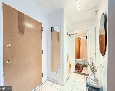 2101 Chestnut Street - Photo Thumbnail 11