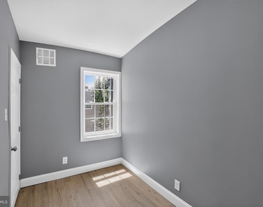 3053 Janney Street - Photo Thumbnail 16