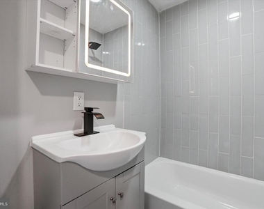 3185 Agate Street - Photo Thumbnail 16