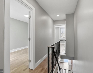 3185 Agate Street - Photo Thumbnail 13