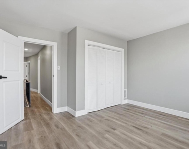 3185 Agate Street - Photo Thumbnail 20