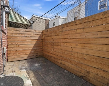 3185 Agate Street - Photo Thumbnail 23