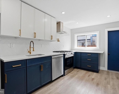 3185 Agate Street - Photo Thumbnail 9