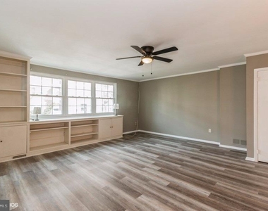 6738 Emlen Street - Photo Thumbnail 6
