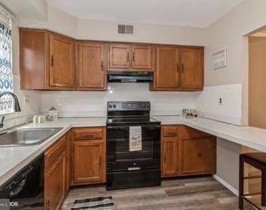 6738 Emlen Street - Photo Thumbnail 9