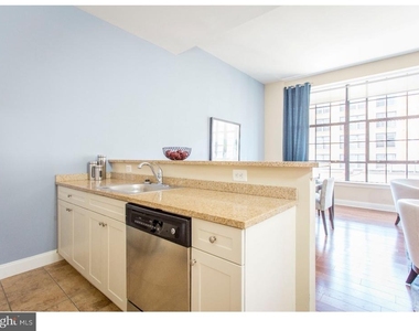 600 N Broad Street - Photo Thumbnail 7