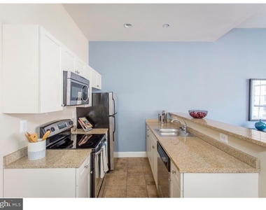 600 N Broad Street - Photo Thumbnail 2