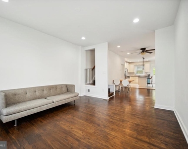 32 S Cricket Terrace - Photo Thumbnail 2