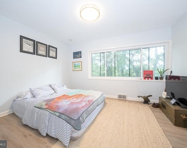 701 Mt Pleasant Road - Photo Thumbnail 35