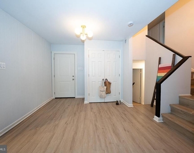 701 Mt Pleasant Road - Photo Thumbnail 4