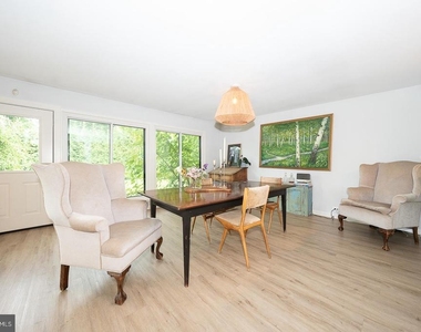 701 Mt Pleasant Road - Photo Thumbnail 10