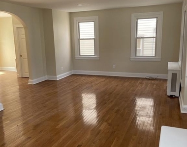 201 Simpson Road - Photo Thumbnail 6