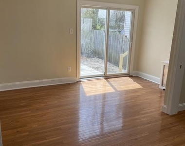 201 Simpson Road - Photo Thumbnail 10
