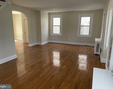 201 Simpson Road - Photo Thumbnail 5