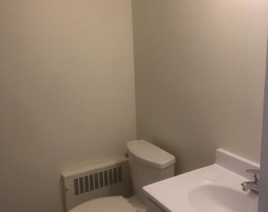 883 Windermere Avenue - Photo Thumbnail 2