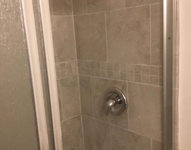 883 Windermere Avenue - Photo Thumbnail 3