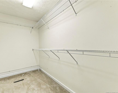 709 Essex Court - Photo Thumbnail 16