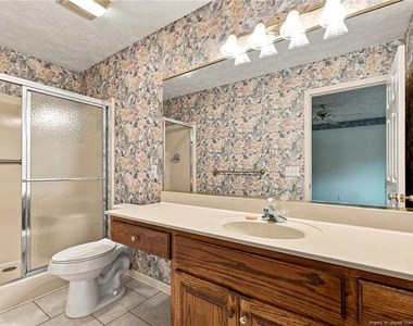 709 Essex Court - Photo Thumbnail 15