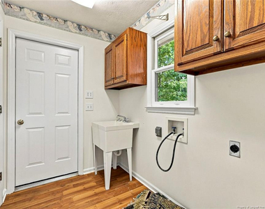 709 Essex Court - Photo Thumbnail 22