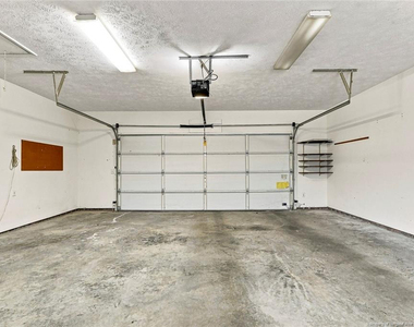 709 Essex Court - Photo Thumbnail 25