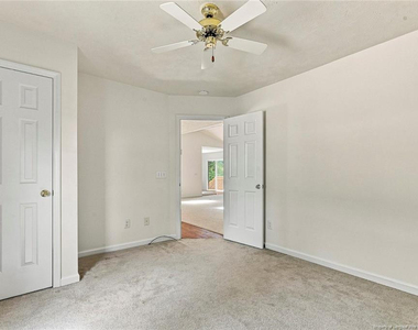 709 Essex Court - Photo Thumbnail 18