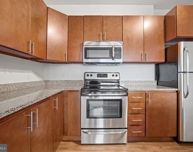 131 Bridge Street - Photo Thumbnail 63