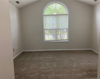183 Independence Drive - Photo Thumbnail 2