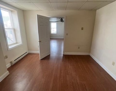 147 E Main Street - Photo Thumbnail 8