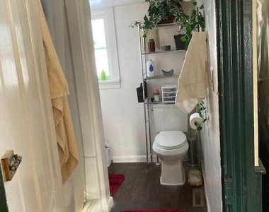 331 N 21st Street - Photo Thumbnail 6