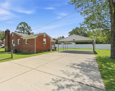 2902 Cornell Drive - Photo Thumbnail 2