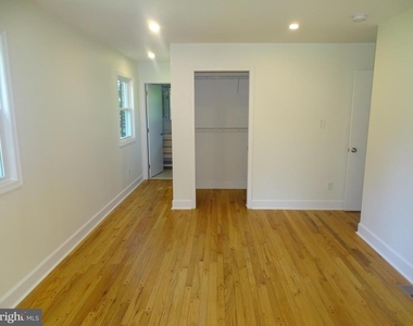 449 Street Road - Photo Thumbnail 20