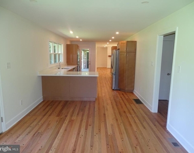 449 Street Road - Photo Thumbnail 14