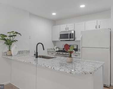 1019 Bancroft Place - Photo Thumbnail 1