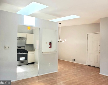 133 Rachel Court - Photo Thumbnail 4