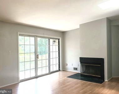 133 Rachel Court - Photo Thumbnail 2