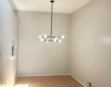 133 Rachel Court - Photo Thumbnail 6