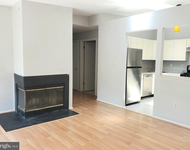 133 Rachel Court - Photo Thumbnail 3