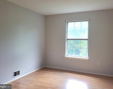 133 Rachel Court - Photo Thumbnail 7