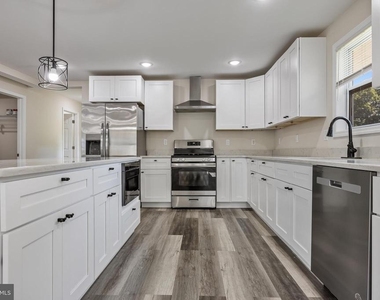 55 Shawnee Ave - Photo Thumbnail 10