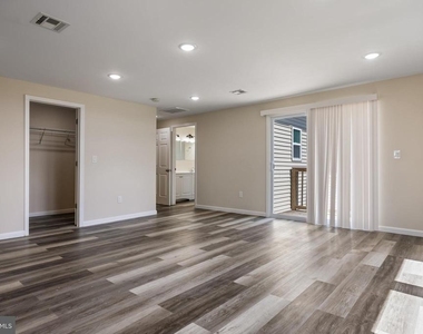 55 Shawnee Ave - Photo Thumbnail 25
