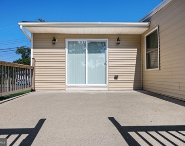55 Shawnee Ave - Photo Thumbnail 33