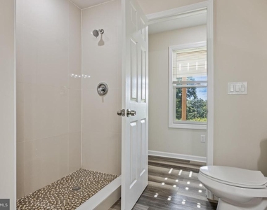 55 Shawnee Ave - Photo Thumbnail 18