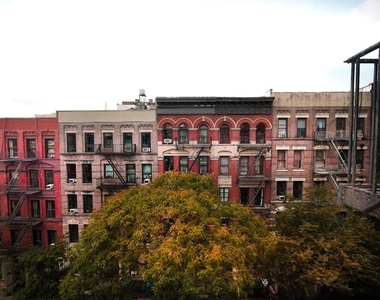 West 103rd Street - Photo Thumbnail 13