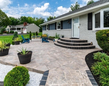 6 Morningside Drive - Photo Thumbnail 2