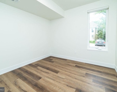 19 Lincoln Court - Photo Thumbnail 10