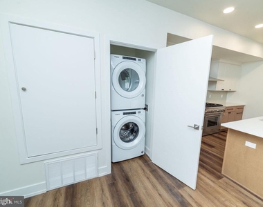 19 Lincoln Court - Photo Thumbnail 14
