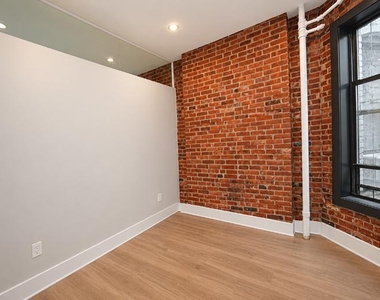 248 Mott Street - Photo Thumbnail 4