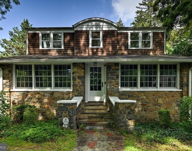 353 Cherry Hill Road - Photo Thumbnail 1