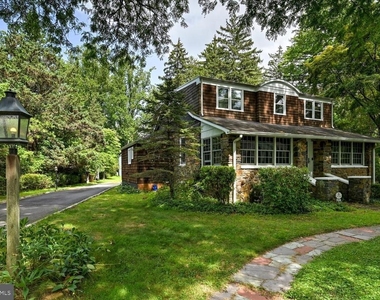 353 Cherry Hill Road - Photo Thumbnail 2