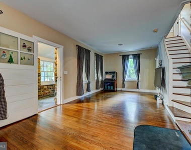 353 Cherry Hill Road - Photo Thumbnail 9